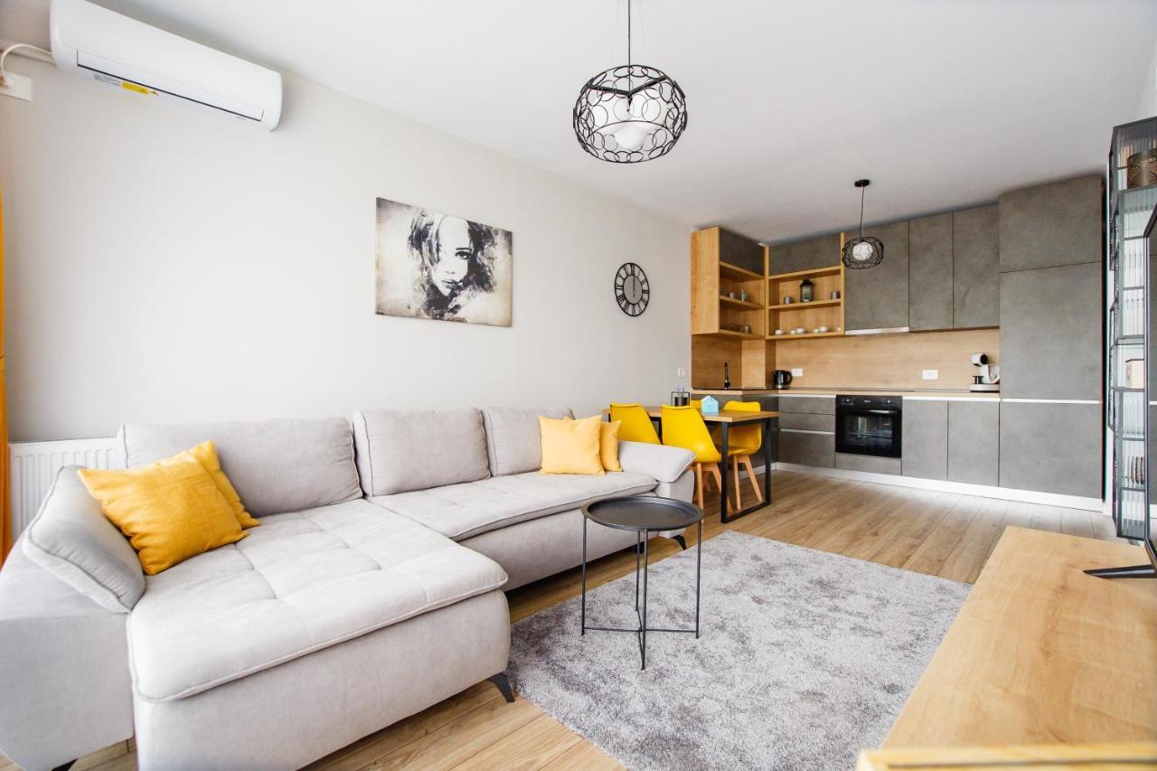 Gorgeous Home At Prima Universitatii Oradea Εξωτερικό φωτογραφία